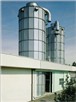 coppia di silo poligonali a posa ultimata coppia di silo poligonali a posa terminata