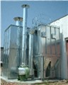 depolveratore a controlavaggio con ventilatore depolveratore con barilotti di scarico collegato a ventilatore